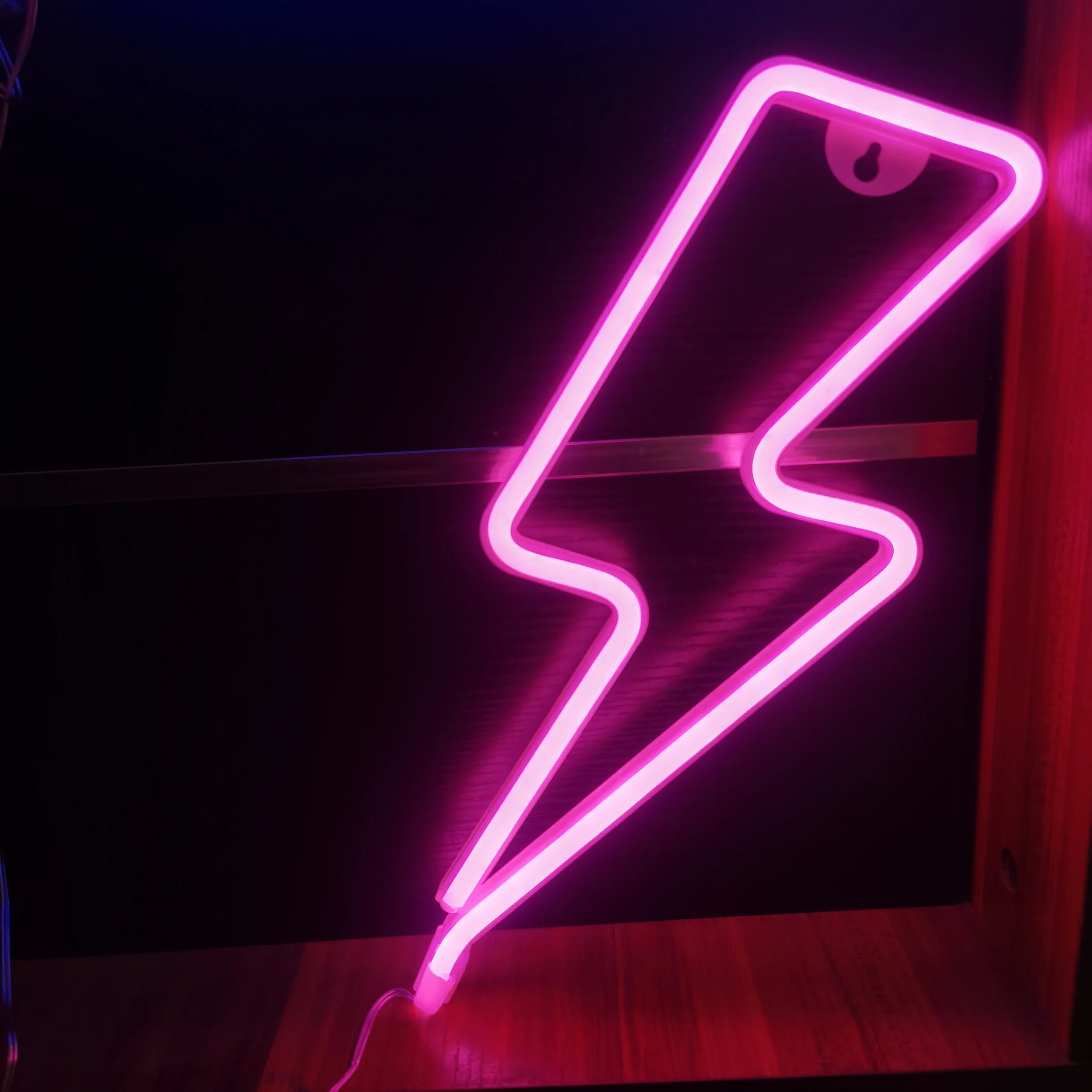 Luz Neón LED Decorativa – 29 Diseños Modernos | USB/Batería | Ideal para Cuartos, Gaming, Fiestas y Regalos