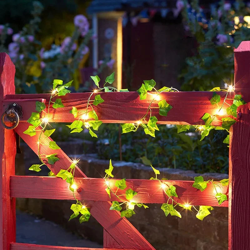 Guirnalda de Luces LED con Hojas Verdes – Enredadera Decorativa a Pilas para Navidad, Bodas y Hogar