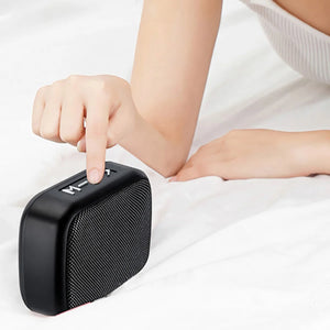 Bocina Bluetooth 5.0 Portátil – Altavoz Inalámbrico Estéreo con Sonido 3D, Tarjeta TF, Radio FM y Diseño Compacto
