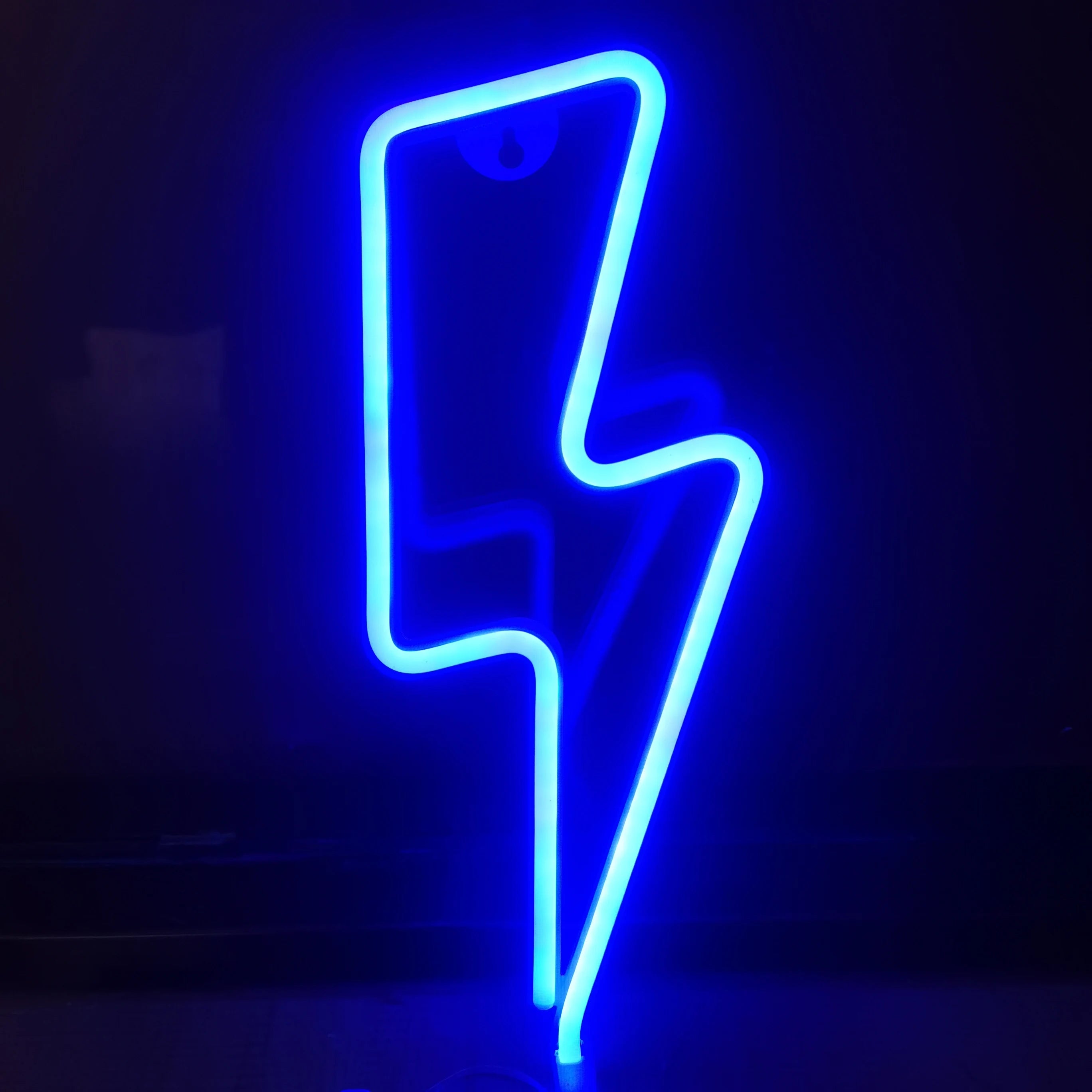 Luz Neón LED Decorativa – 29 Diseños Modernos | USB/Batería | Ideal para Cuartos, Gaming, Fiestas y Regalos